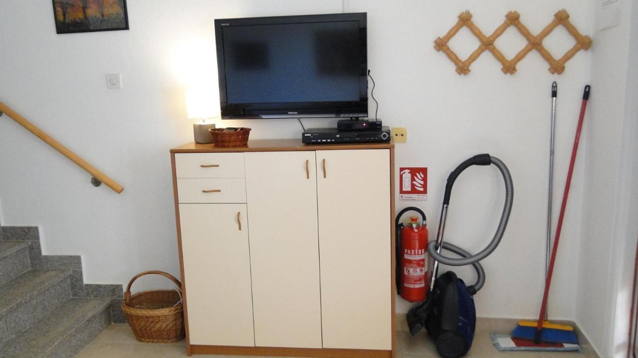Holiday Home Apartment Tedo Klek Ngoại thất bức ảnh