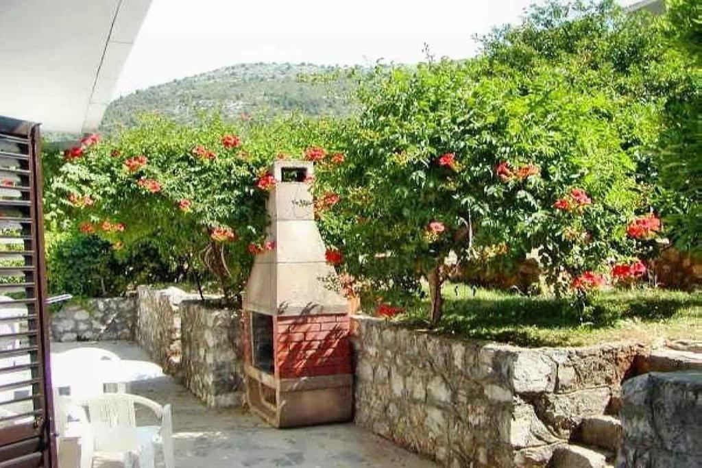 Holiday Home Apartment Tedo Klek Ngoại thất bức ảnh