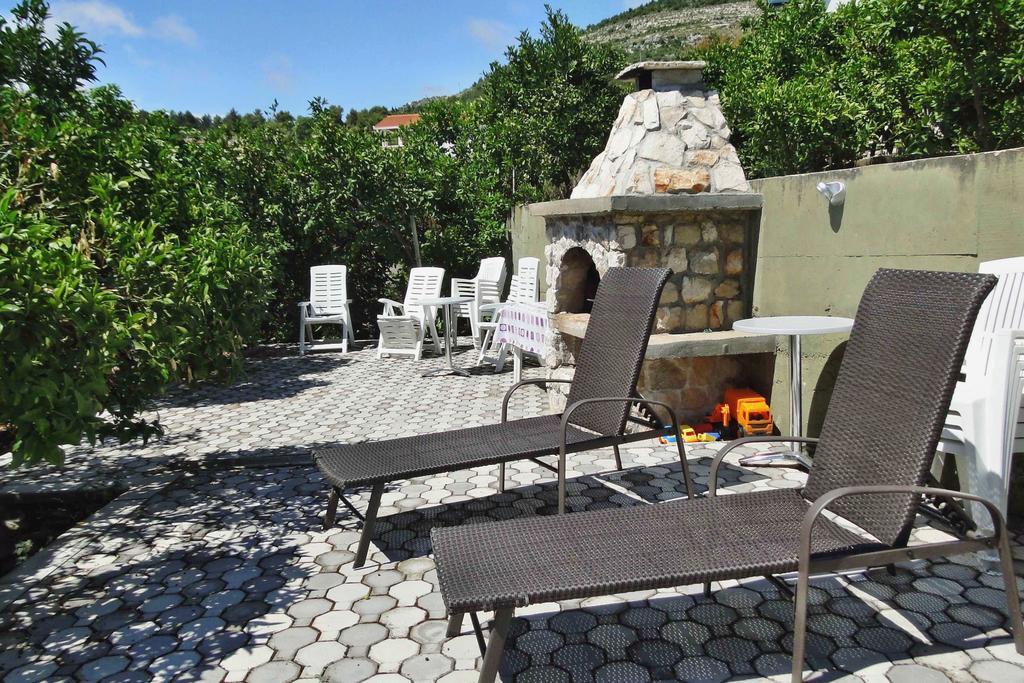 Holiday Home Apartment Tedo Klek Ngoại thất bức ảnh
