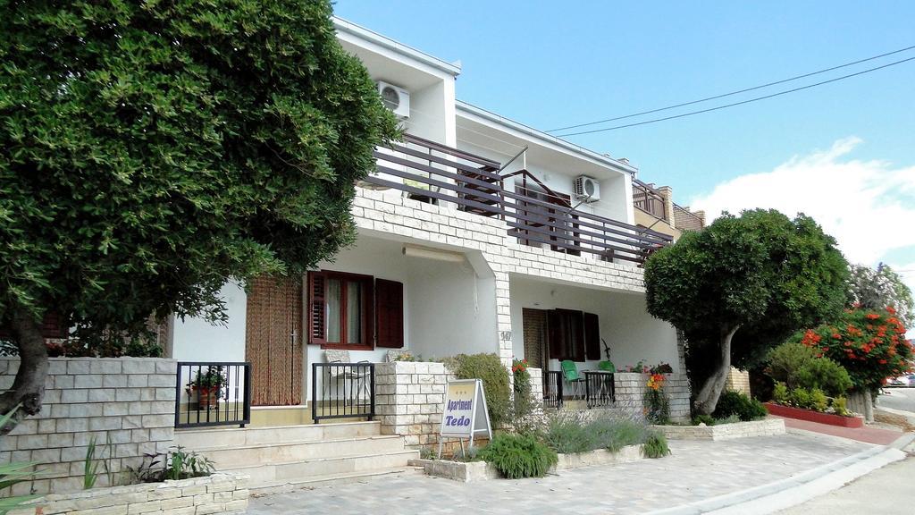 Holiday Home Apartment Tedo Klek Ngoại thất bức ảnh