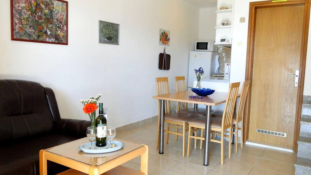 Holiday Home Apartment Tedo Klek Ngoại thất bức ảnh