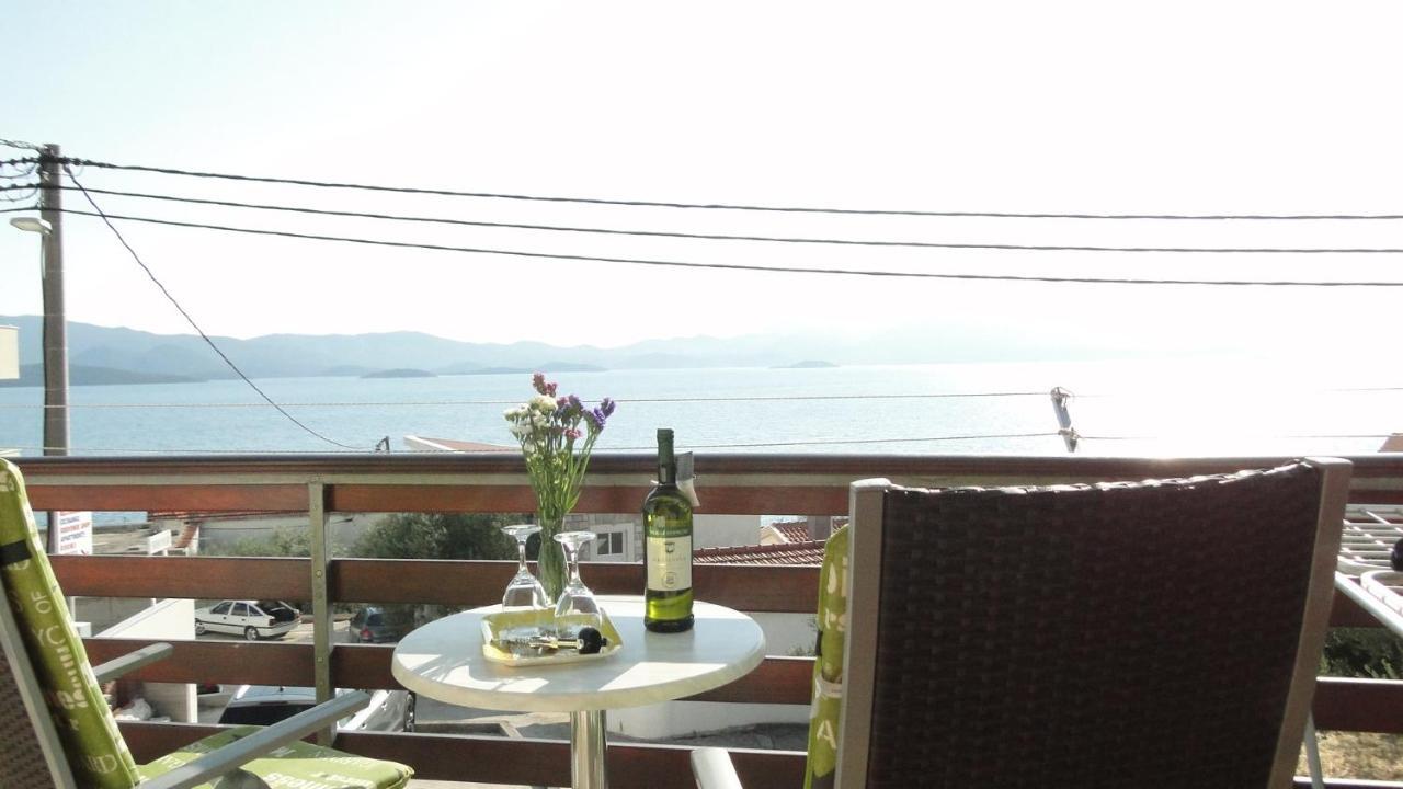 Holiday Home Apartment Tedo Klek Ngoại thất bức ảnh