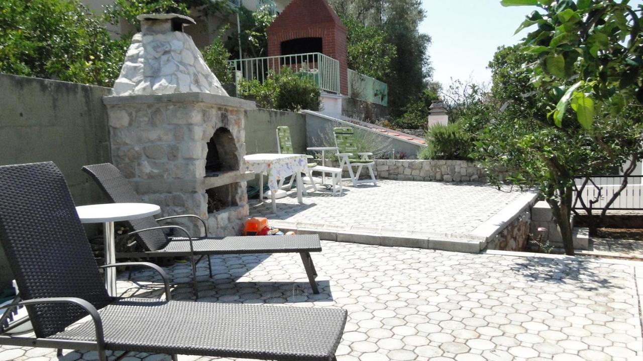 Holiday Home Apartment Tedo Klek Ngoại thất bức ảnh